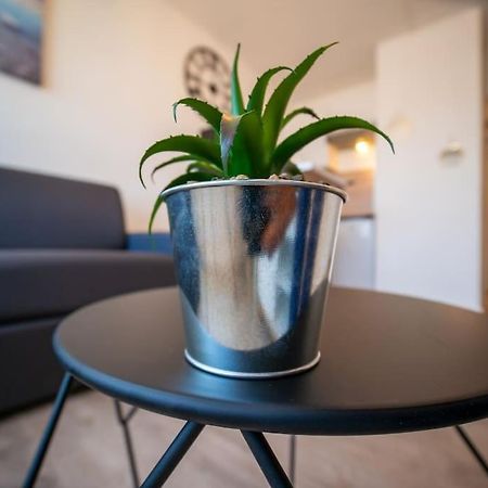 Fully Equipped Apartment St Charles Train Station Marseille Exterior photo