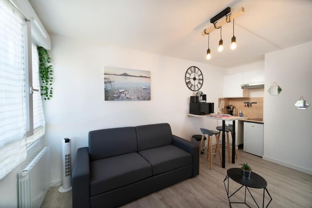Fully Equipped Apartment St Charles Train Station Marseille Exterior photo